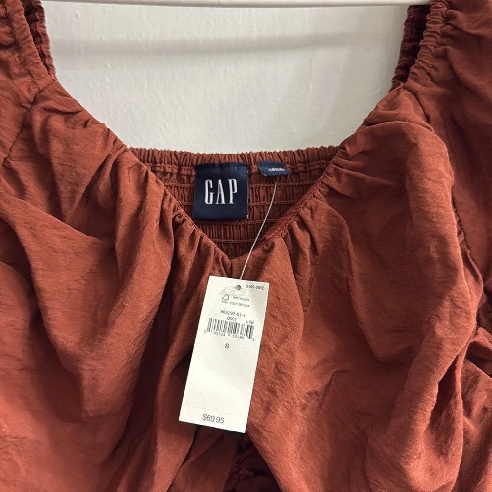 Gap Puff Sleeve Ruched Top NWT size Small - Picture 7 of 11